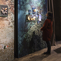 Besucher in der Ausstellung zum 360°-Panorama GREAT BARRIER REEF von Yadegar Asisi © asisi
